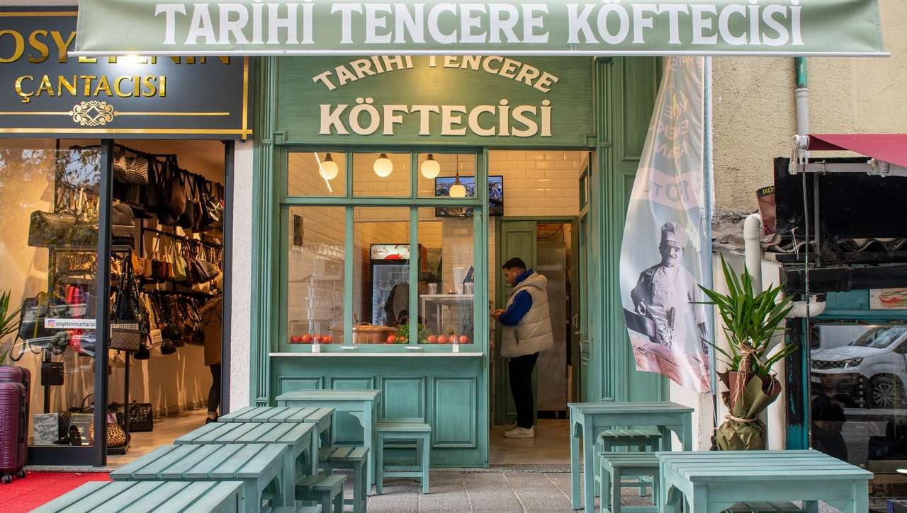 Tarihi Tencere Köftecisi